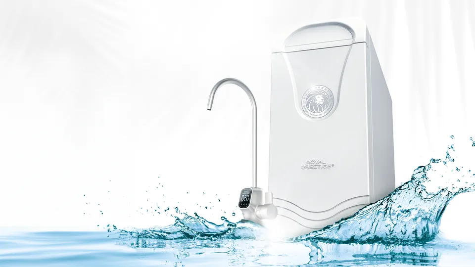 Sistema de purificación de agua FrescaFlow con grifo y pantalla inteligente